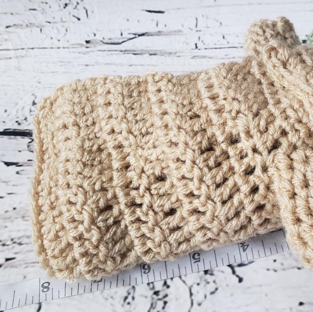 Crochet Baby Yoda Inspired Amigurumi - Picture 2 of 8